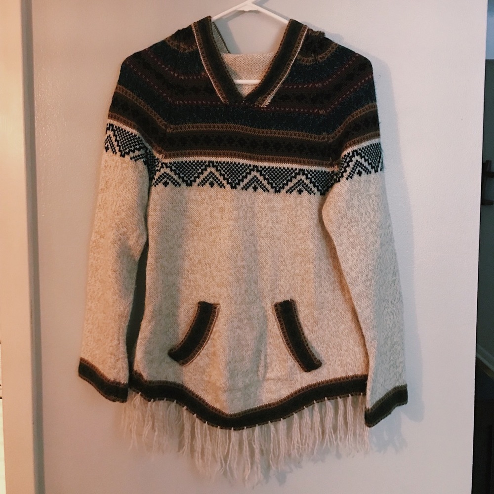 Peruvian Alpaca Hooded Sweater with Fringe